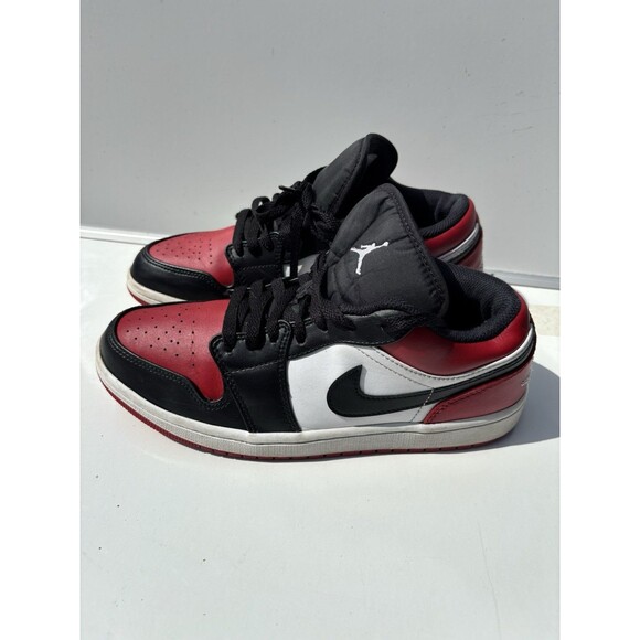 Lot of 2 Nike Sneakers Mens size 8 main image 11